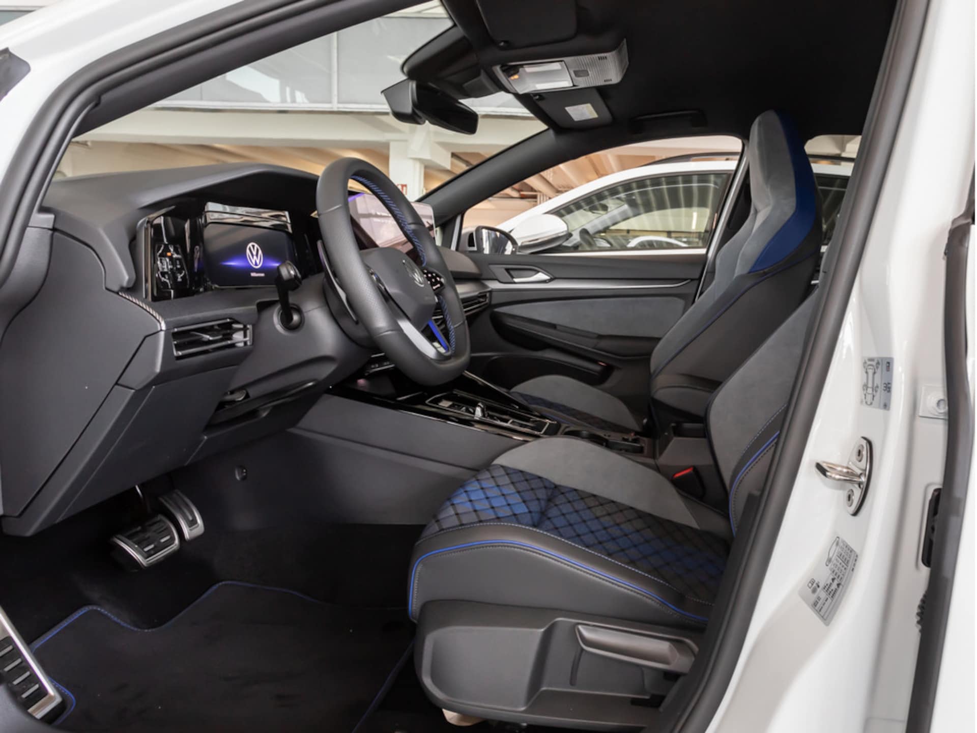 Volkswagen Golf R