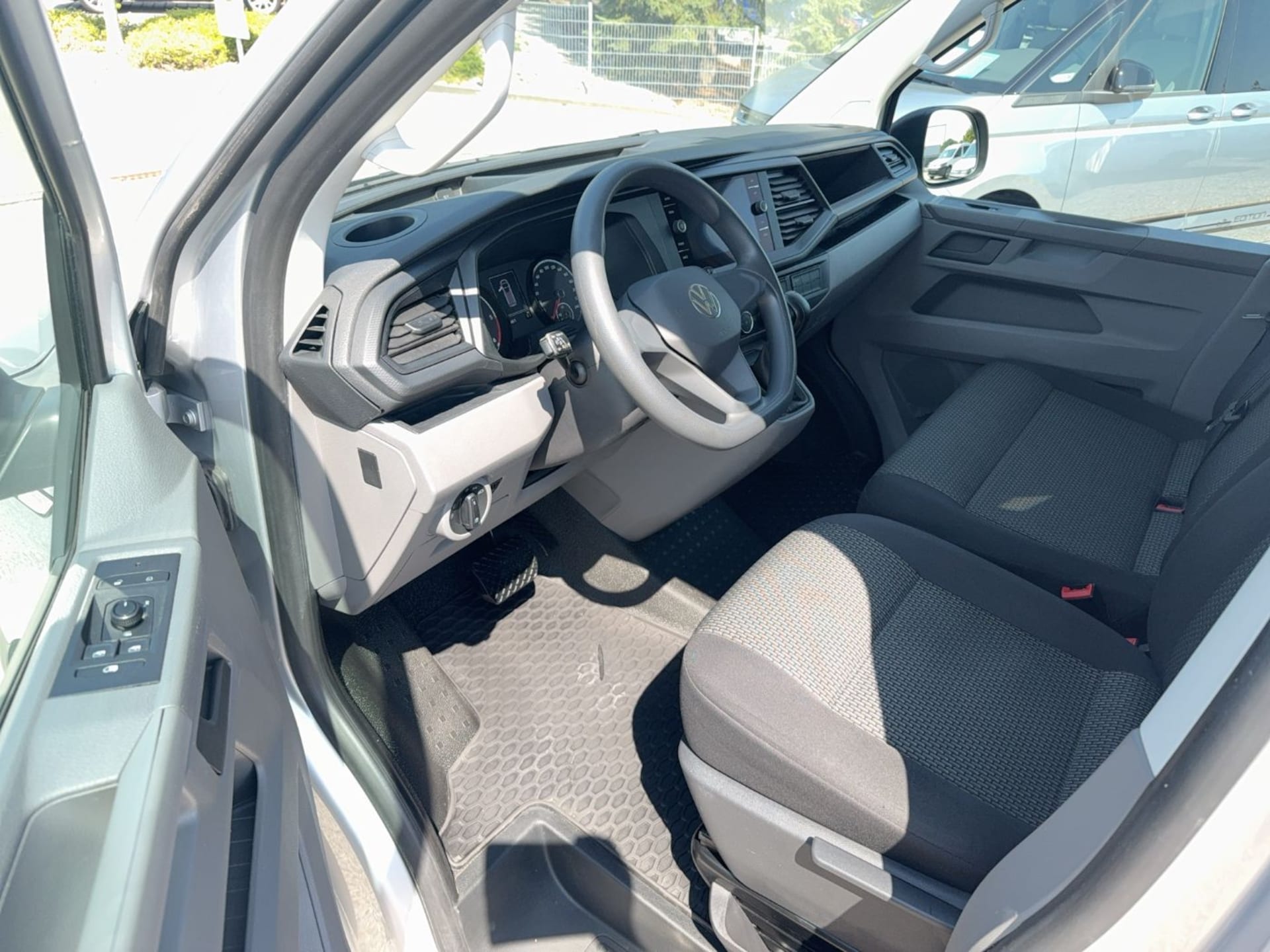 Volkswagen T6.1 Transporter Kasten kurzer Radstand
