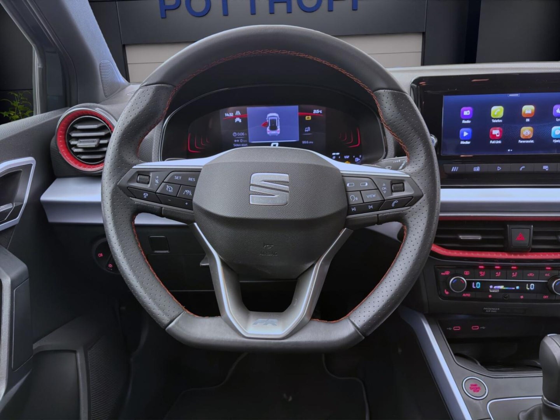 SEAT Arona FR