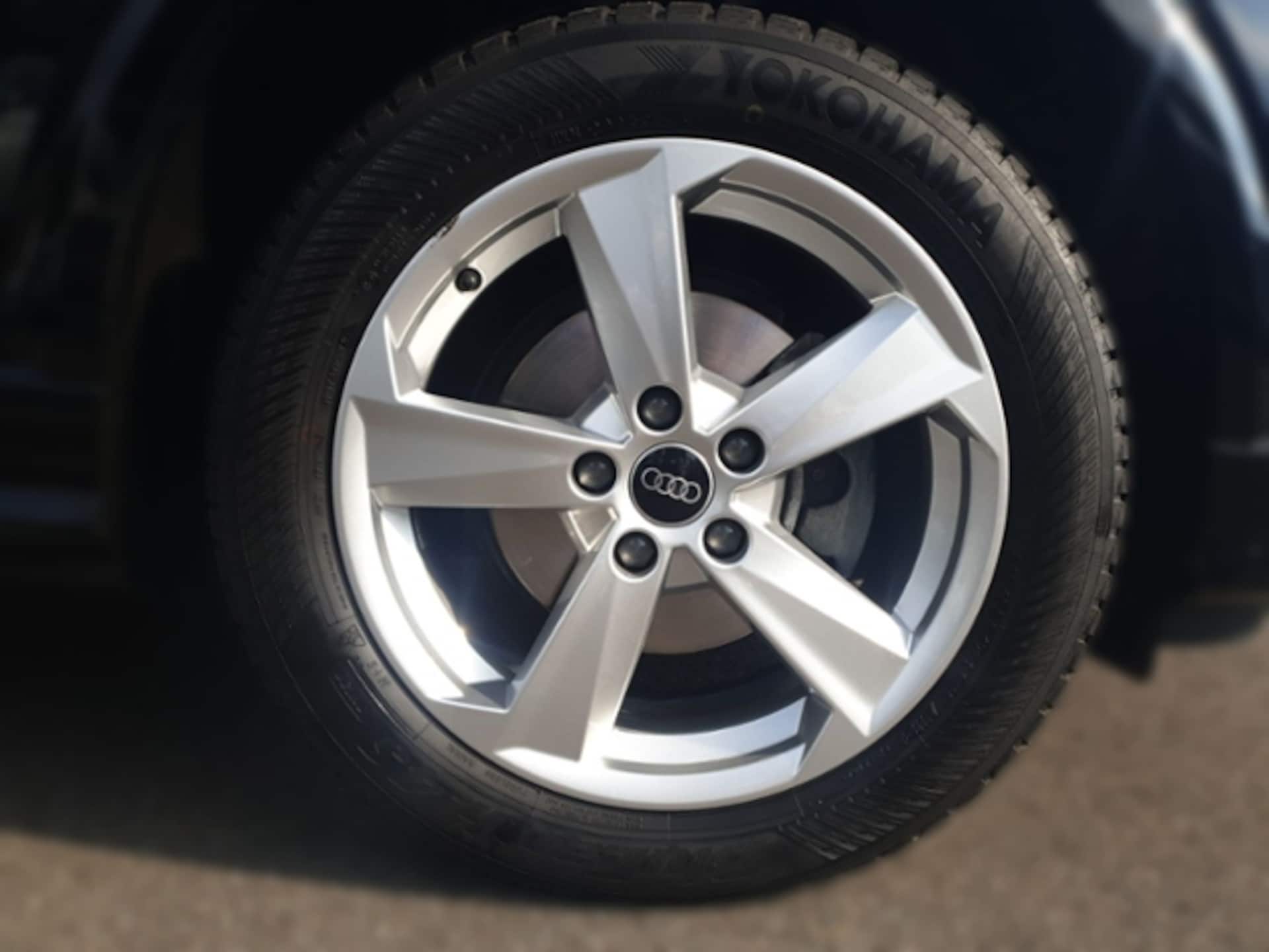 Audi Q2 S line