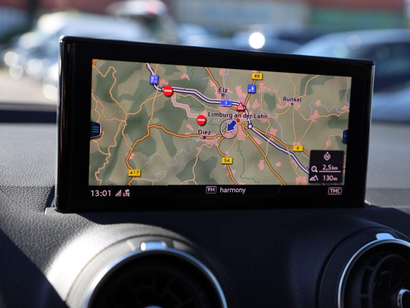 Bild über Audi Q2 S line 35 TFSI S tronic - für weitere Informationen kontaktieren Sie den Audi Partner