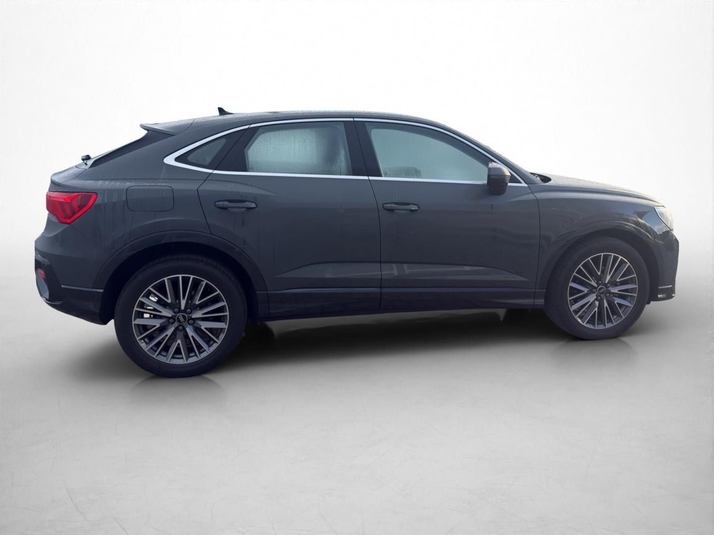 Bild über Audi Q3 Sportback TFSI 110 kW S tronic - für weitere Informationen kontaktieren Sie den Audi Partner
