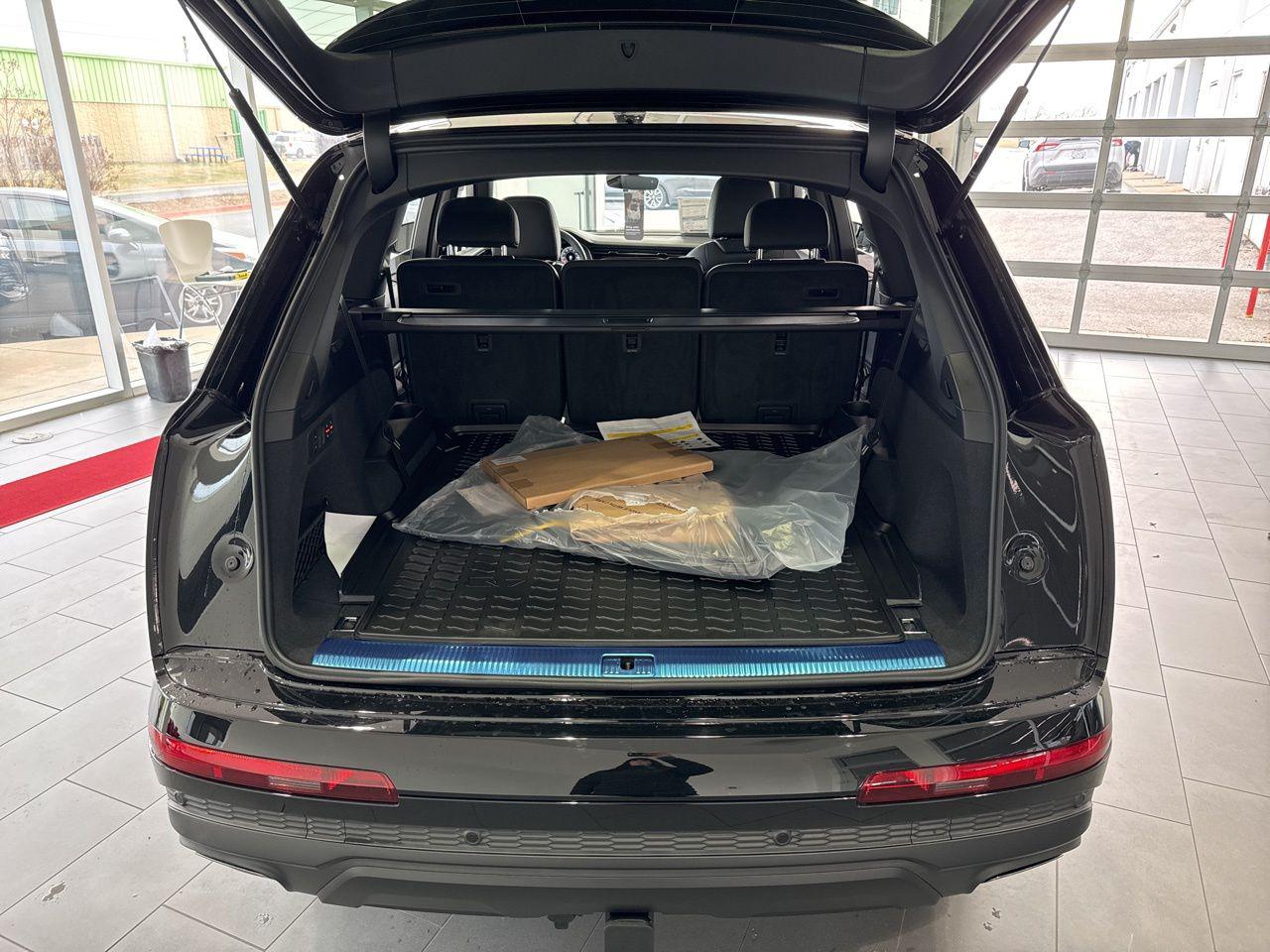 2026 Audi Q7 Premium Plus - Photo 9