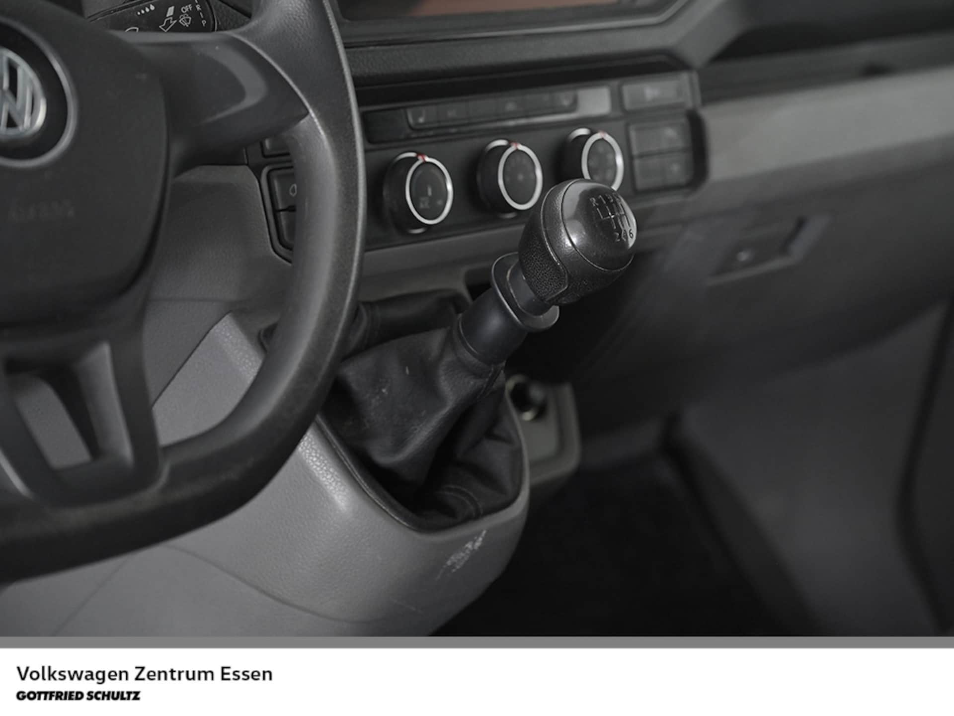 Volkswagen Crafter Kasten mittlerer Radstand