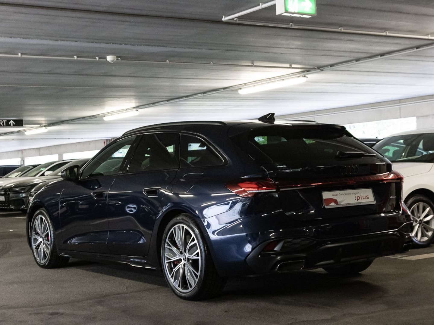 Bild über Audi A5 Avant e-hybrid e-hybrid quattro 270 kW S tronic - für weitere Informationen kontaktieren Sie den Audi Partner