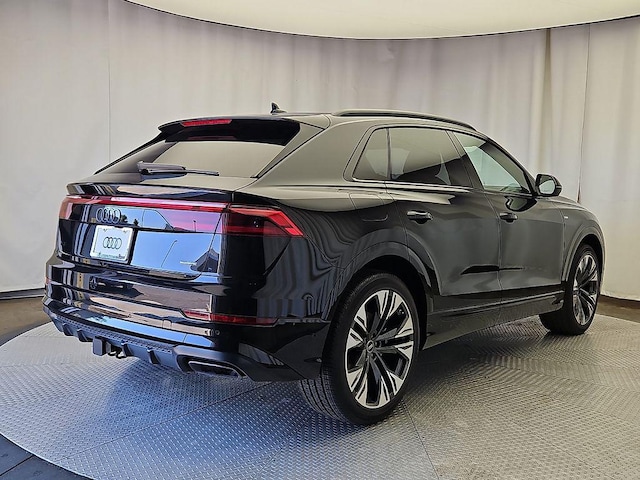 2026 Audi Q8