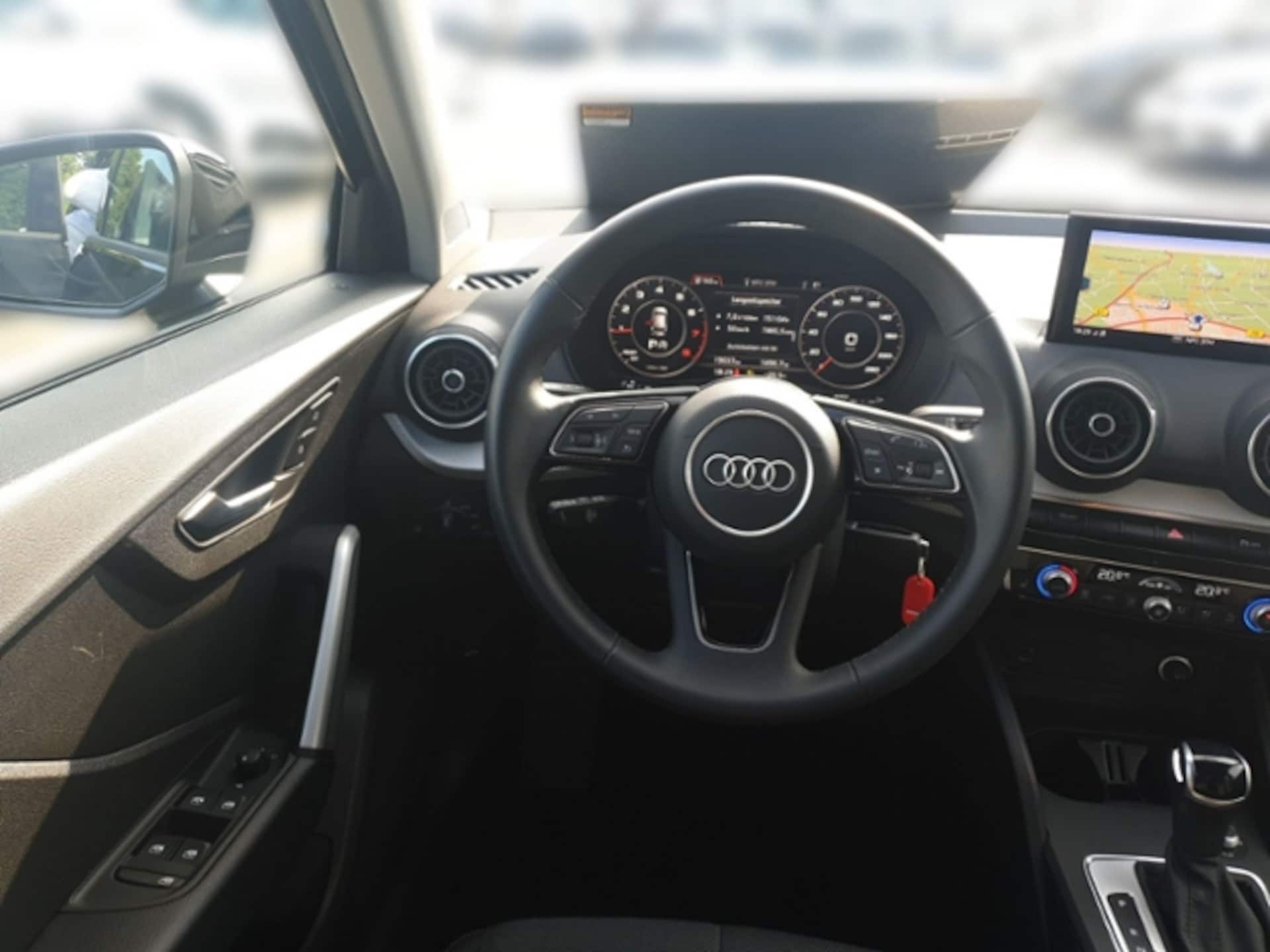 Audi Q2 S line