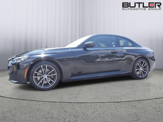 2023 BMW 230