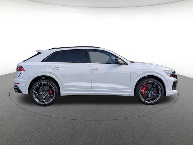 2026 Audi RS Q8 SUV performance