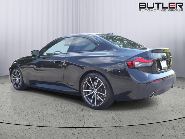 2023 BMW 230