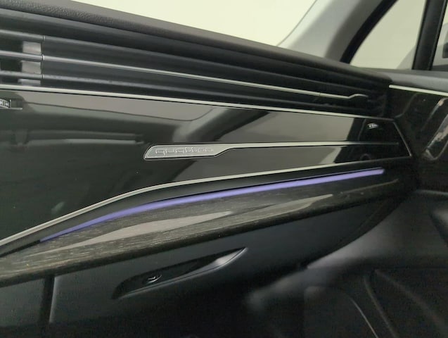 2022 Audi Q7 Premium - Photo 12