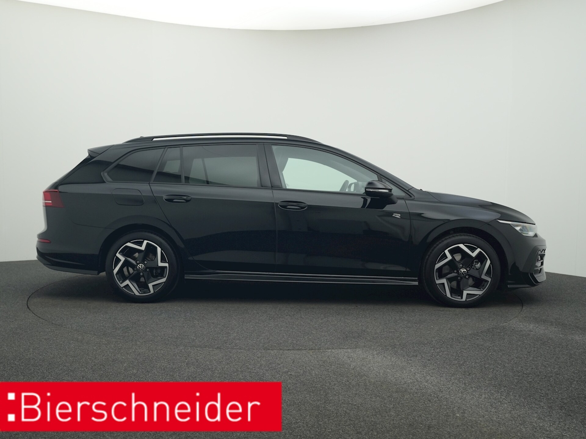 Volkswagen Golf Variant R-Line