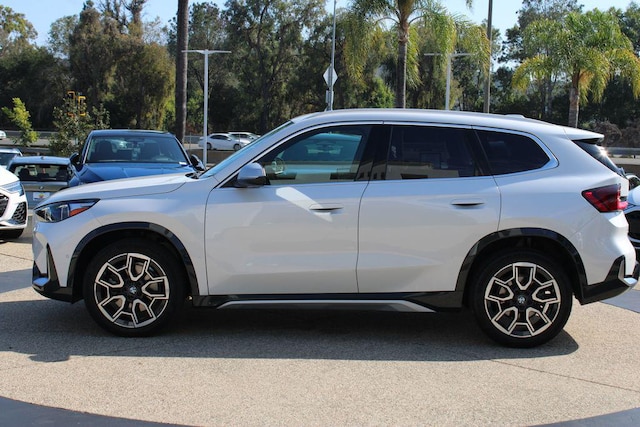 2023 BMW X1
