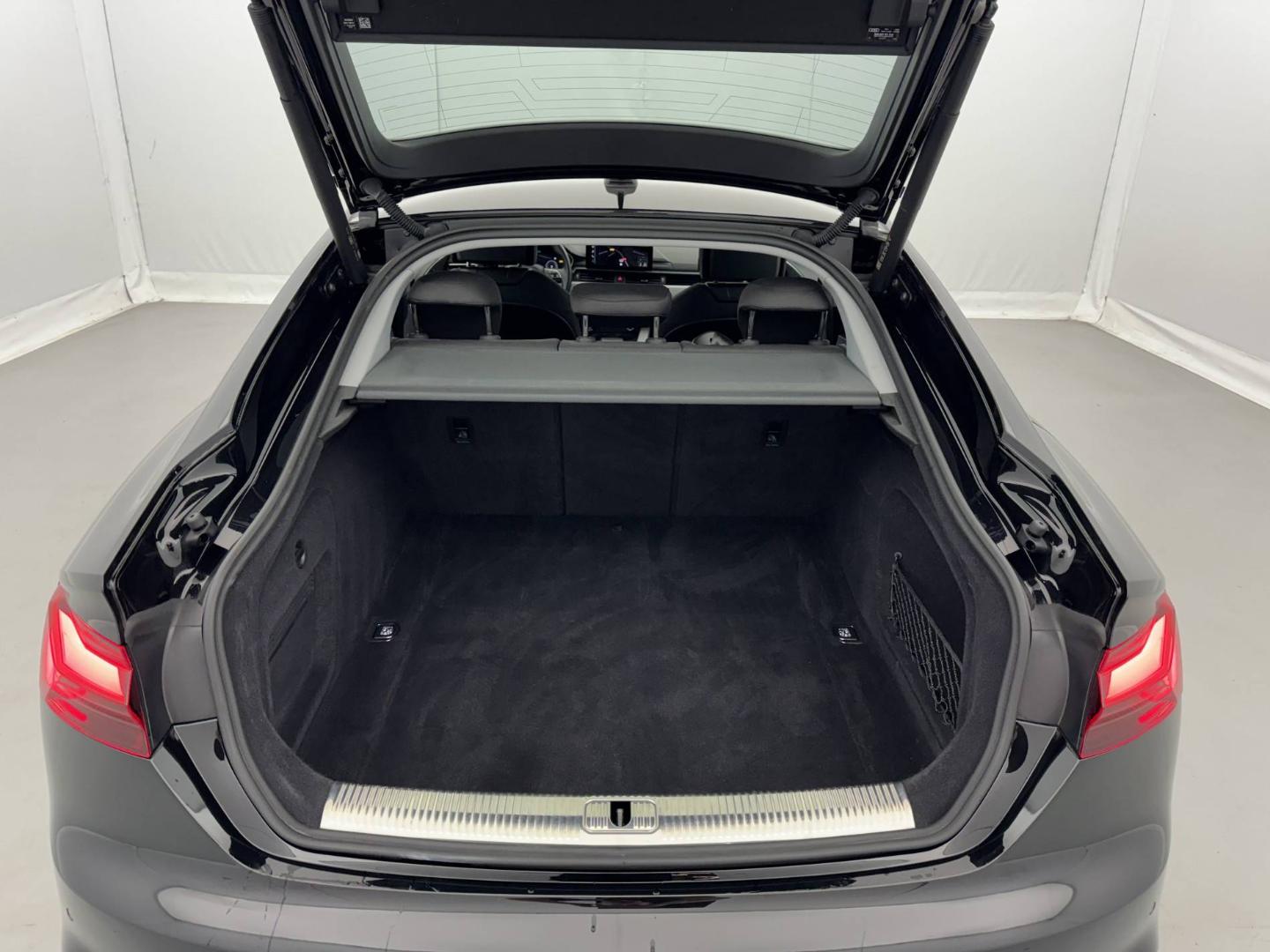 Image about Audi A5 Sportback Avus 40 TFSI 150 kW (204 ch) S tronic