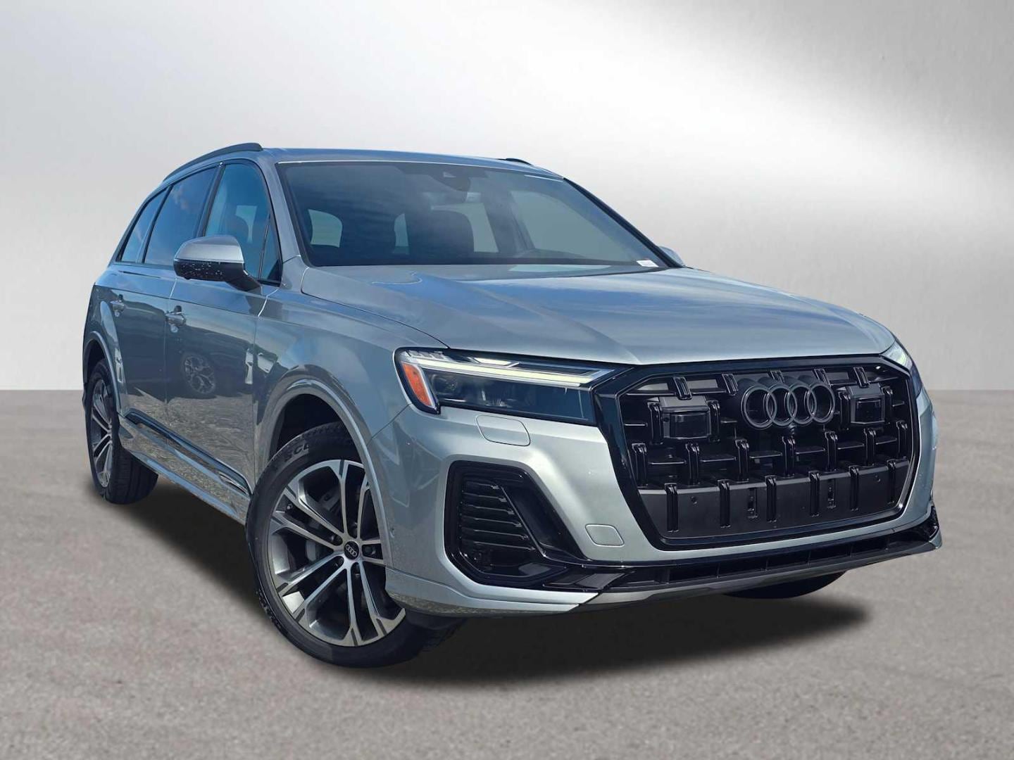 2026 Audi Q7 45 Premium quattro Tiptronic's photo