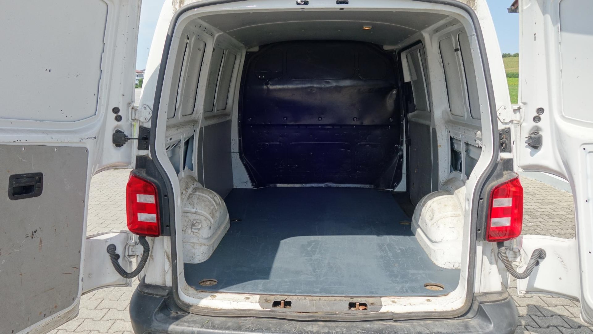 Volkswagen T6 Transporter Kasten kurzer Radstand