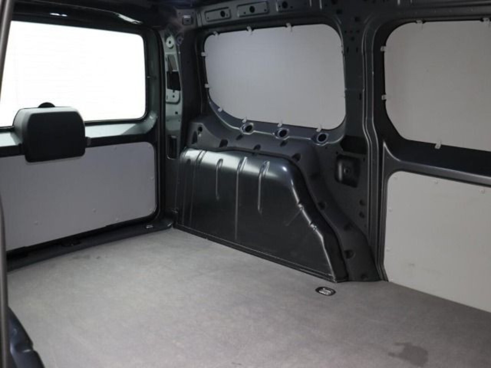 Volkswagen Caddy Maxi Cargo – Bild 8
