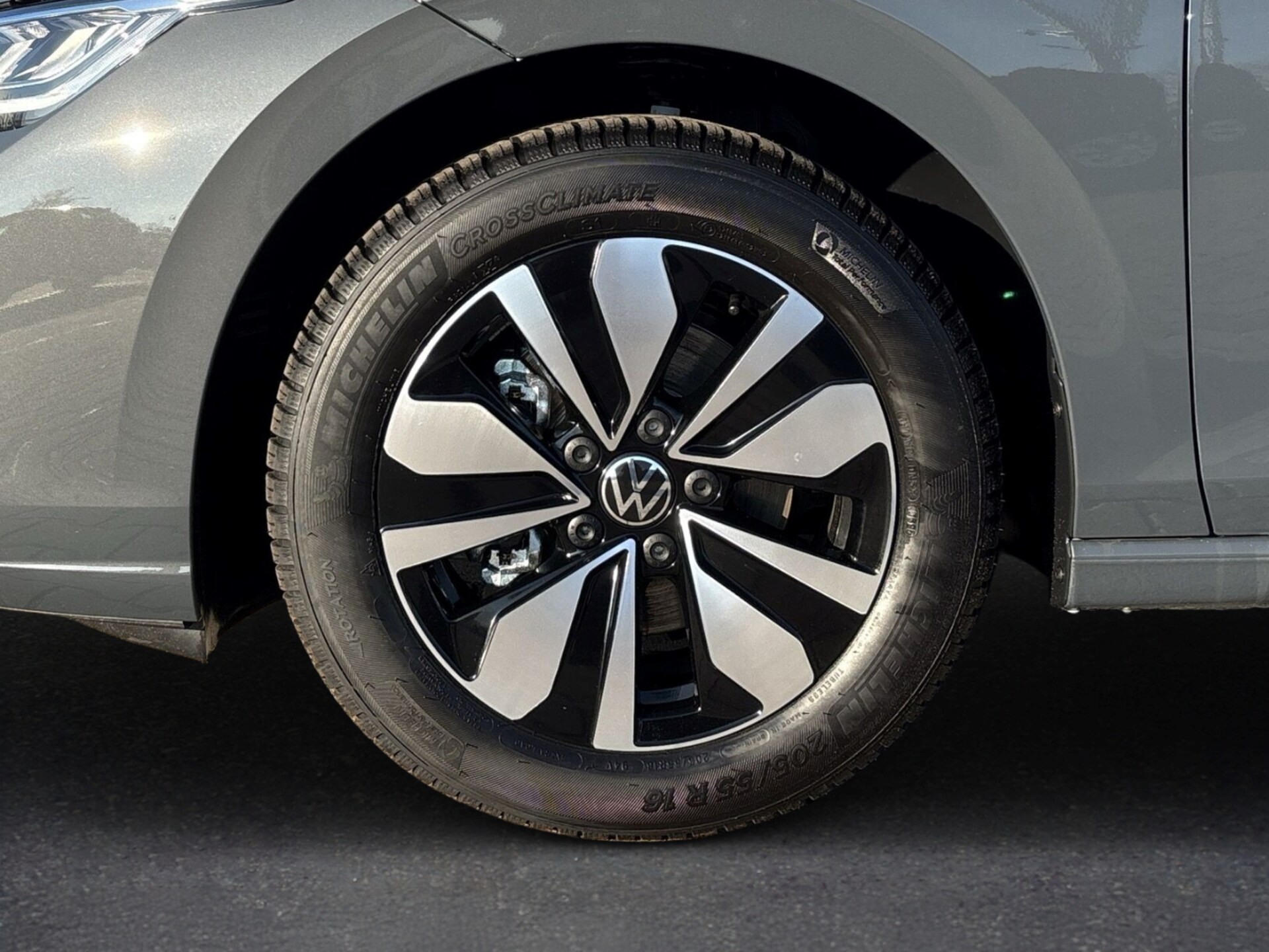 Volkswagen Golf Life