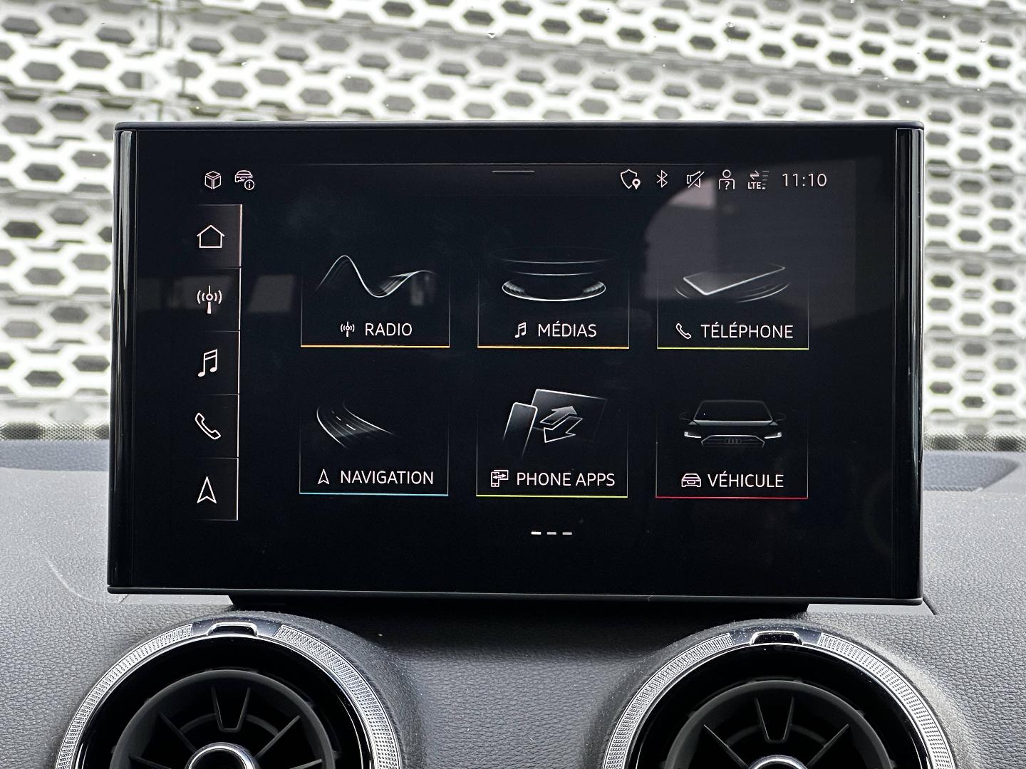 Image about Audi Q2 S line plus 35 TFSI 110 kW (150 ch) S tronic