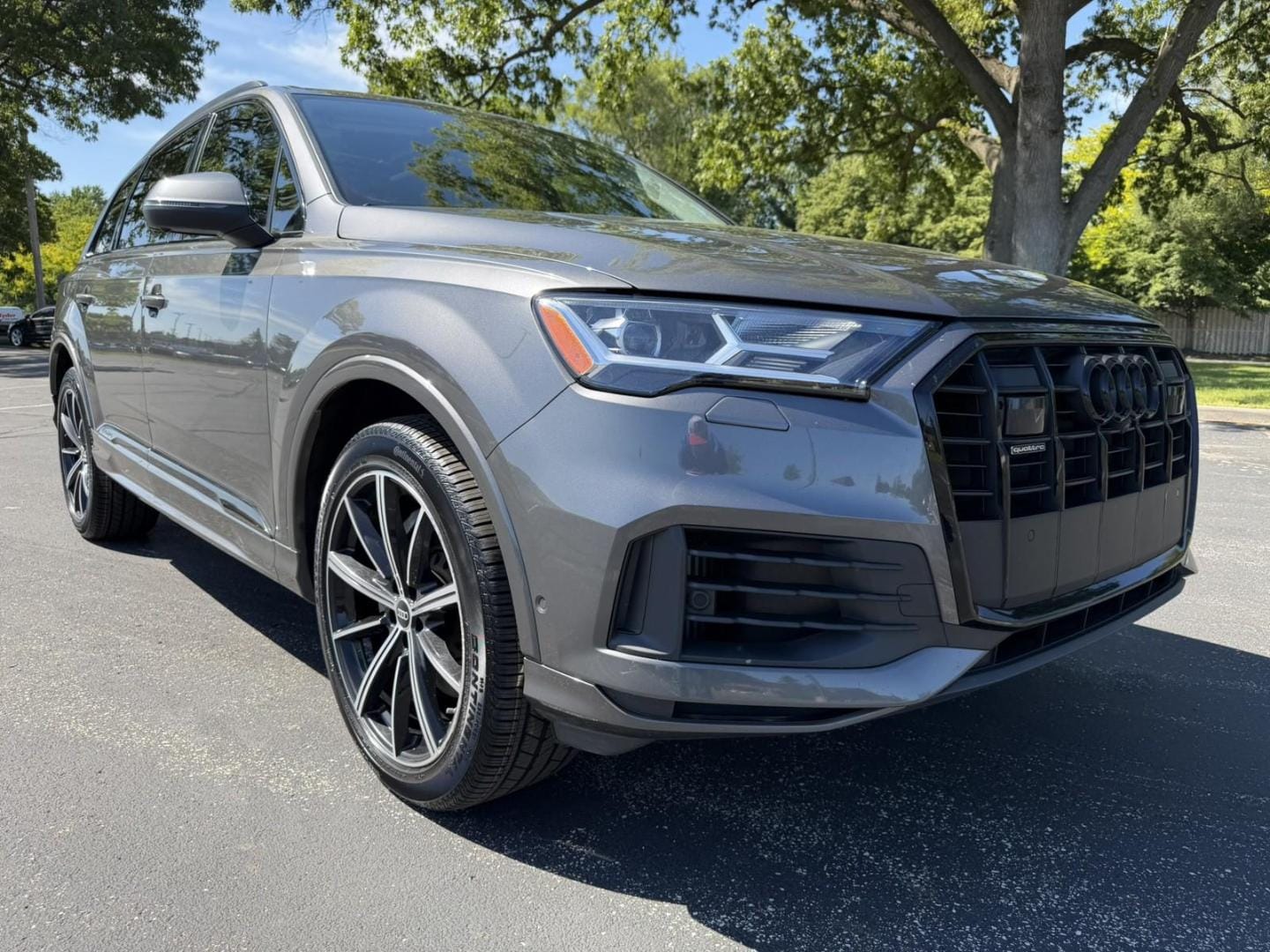 2023 Audi Q7 55 Premium Plus quattro Tiptronic's photo