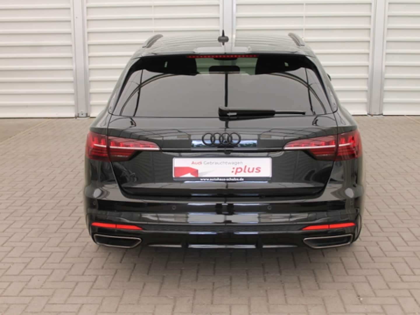 Bild über Audi A4 Avant S line 40 TDI S tronic - für weitere Informationen kontaktieren Sie den Audi Partner