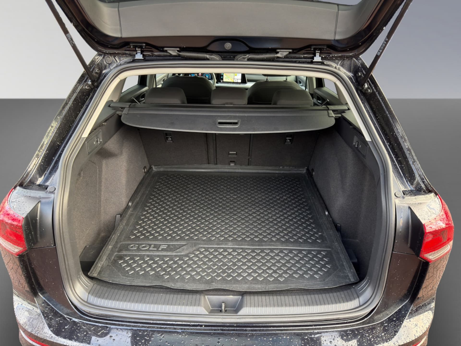 Volkswagen Golf Variant Life