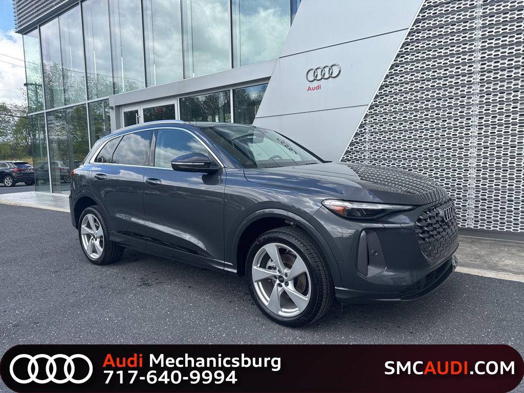 2025 Audi Q5 40 Premium Plus's photo