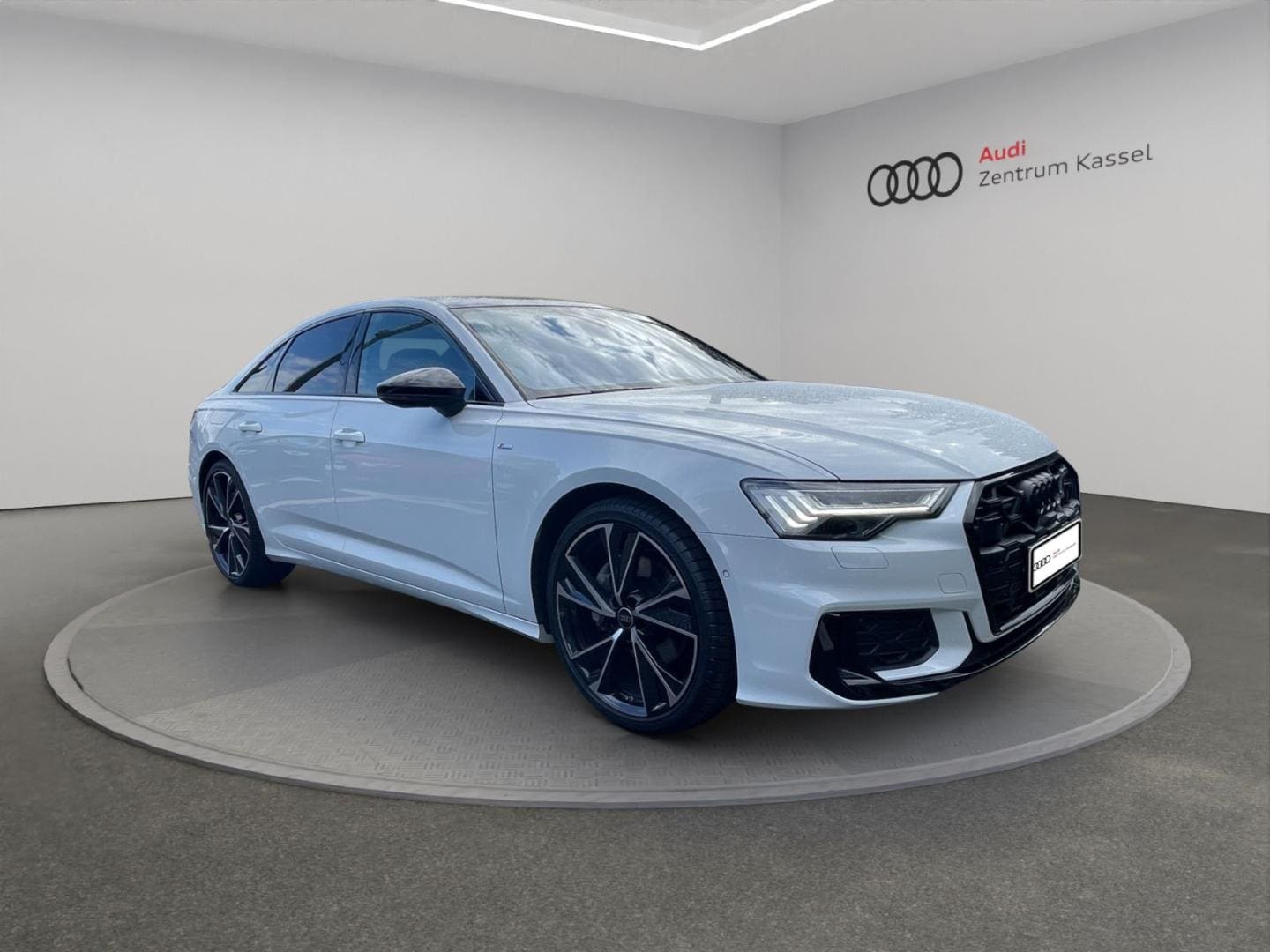 Bild über Audi A6 Limousine S line 45 TFSI quattro S tronic - für weitere Informationen kontaktieren Sie den Audi Partner