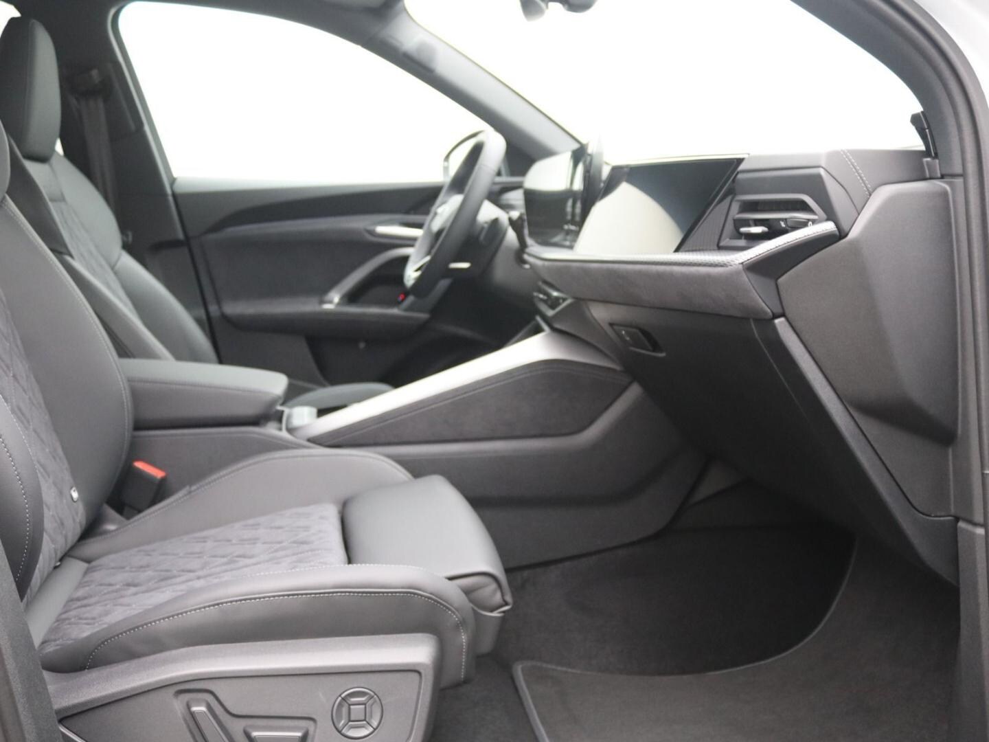 Bild über Audi Q5 Sportback TFSI quattro 150 kW S tronic - für weitere Informationen kontaktieren Sie den Audi Partner