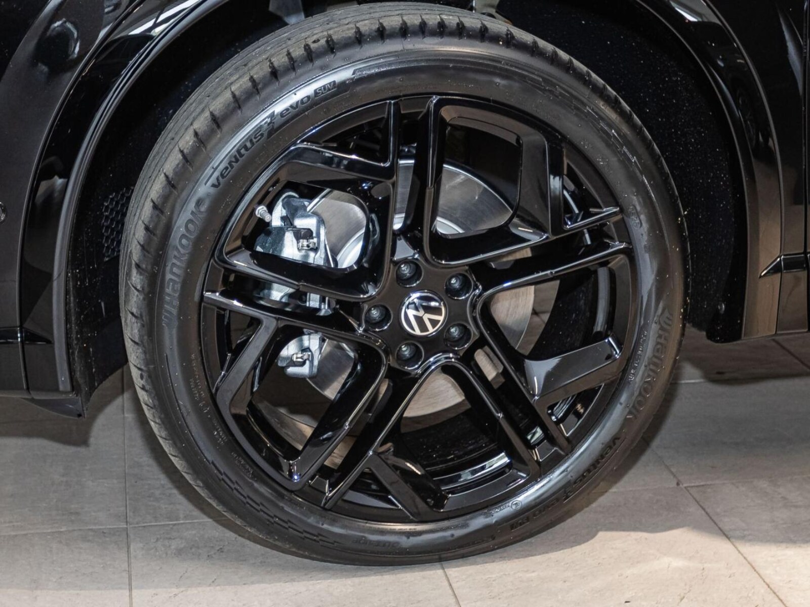Volkswagen Tiguan – Bild 8