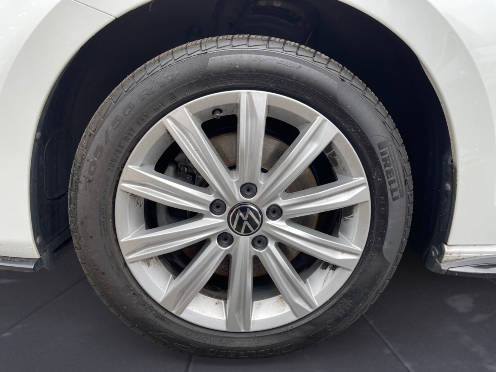 Volkswagen Touran – Bild 14