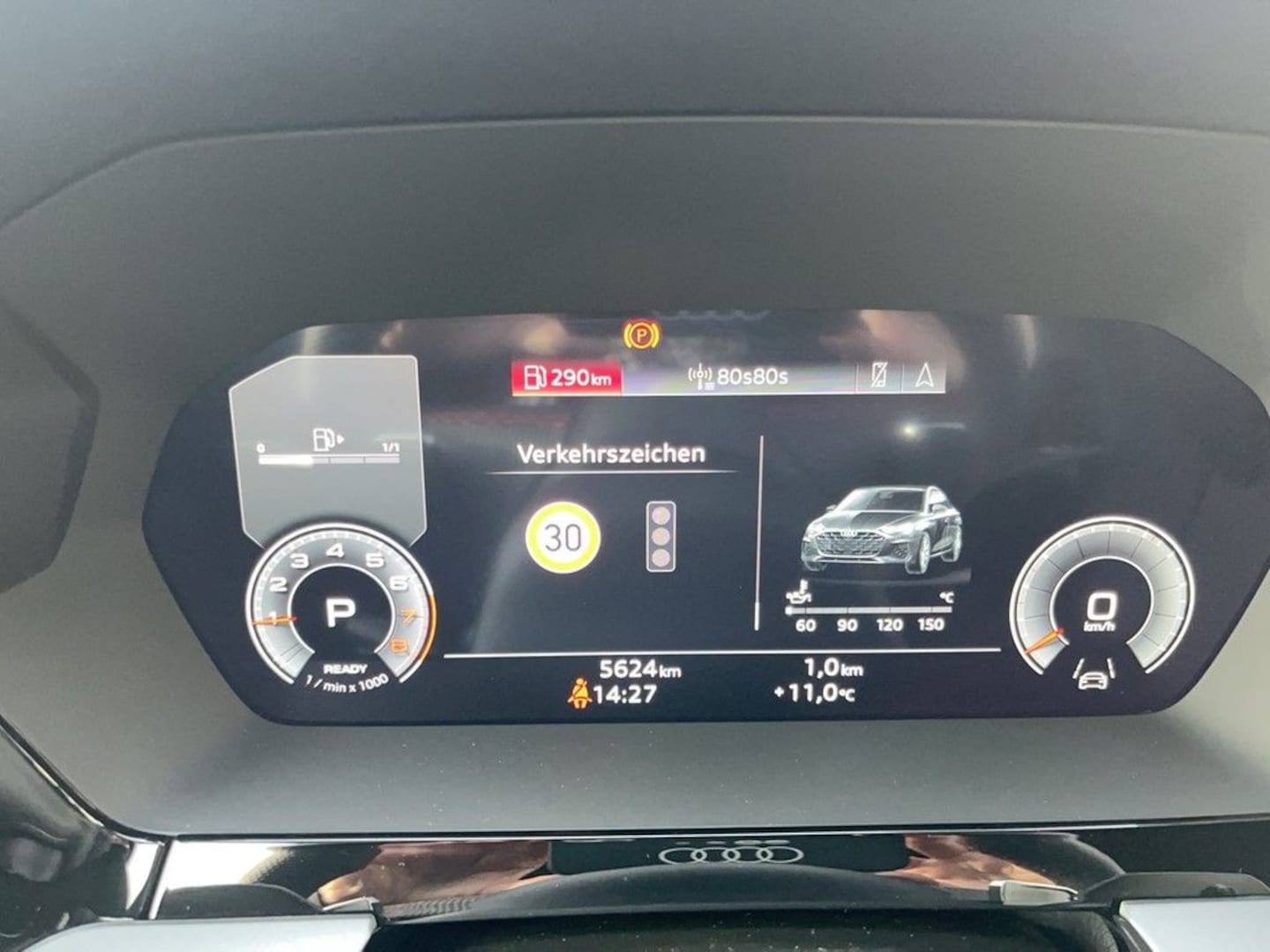 Bild über Audi A3 Limousine S line 30 TFSI S tronic - für weitere Informationen kontaktieren Sie den Audi Partner