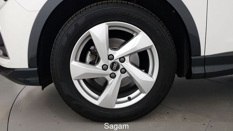 Image about Audi Q3 Business Advanced 35 TDI quattro 110 kW (150 PS) S tronic