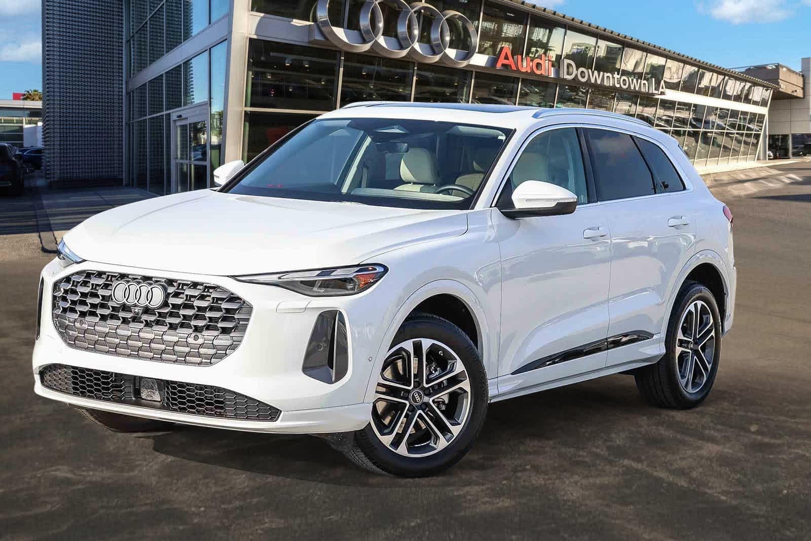 2025 Audi Q5 40 Premium's photo