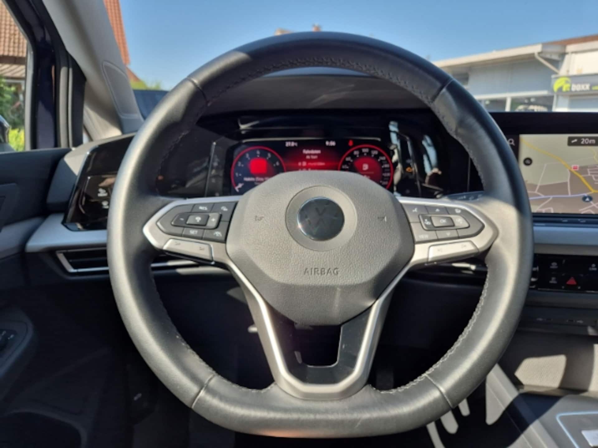 Volkswagen Golf Variant Life