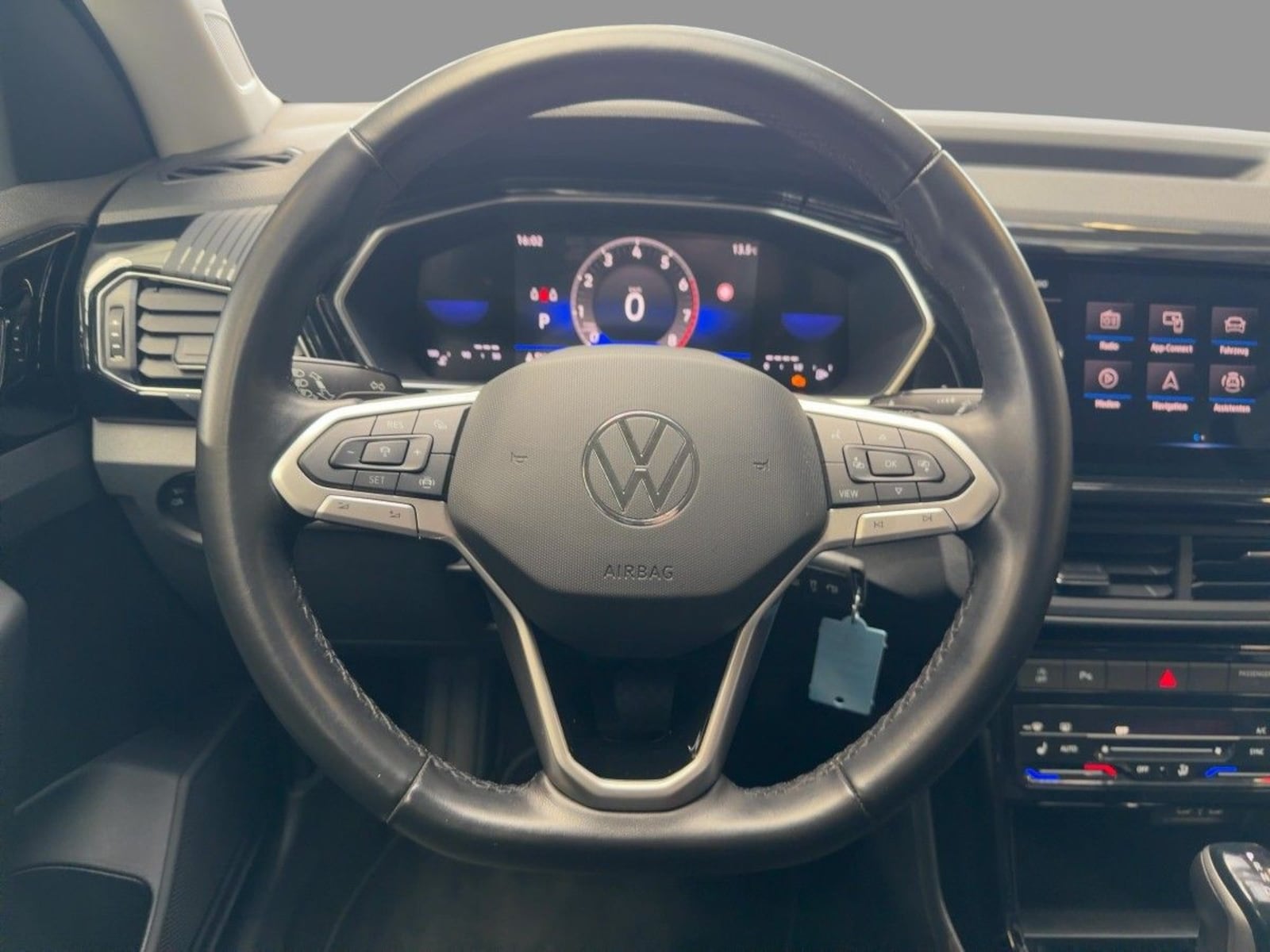 Volkswagen T-Cross – Bild 10
