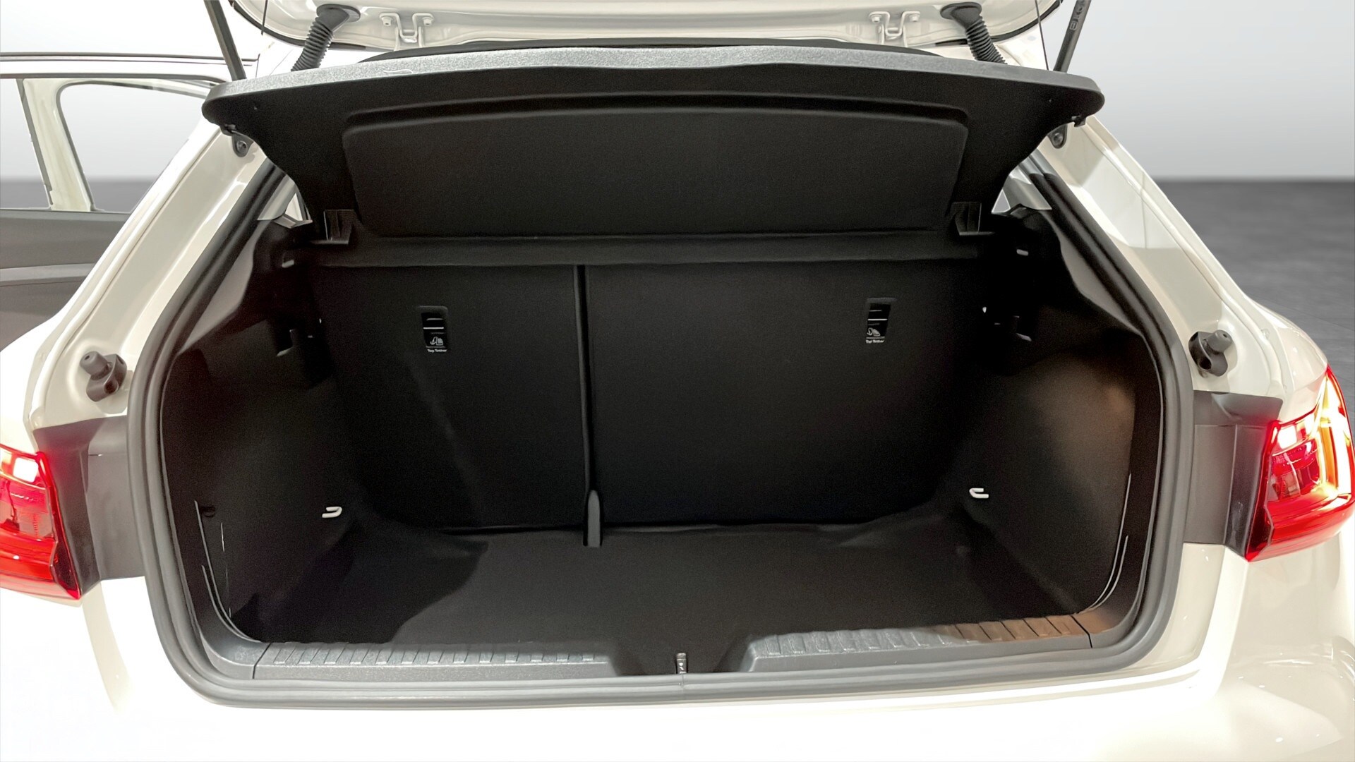 Bild som visar&nbsp;Audi A1 Sportback&nbsp;A1 Sportback 30 TFSI Proline 110 hk S tronic - för mer information kontakta din Audi Partner