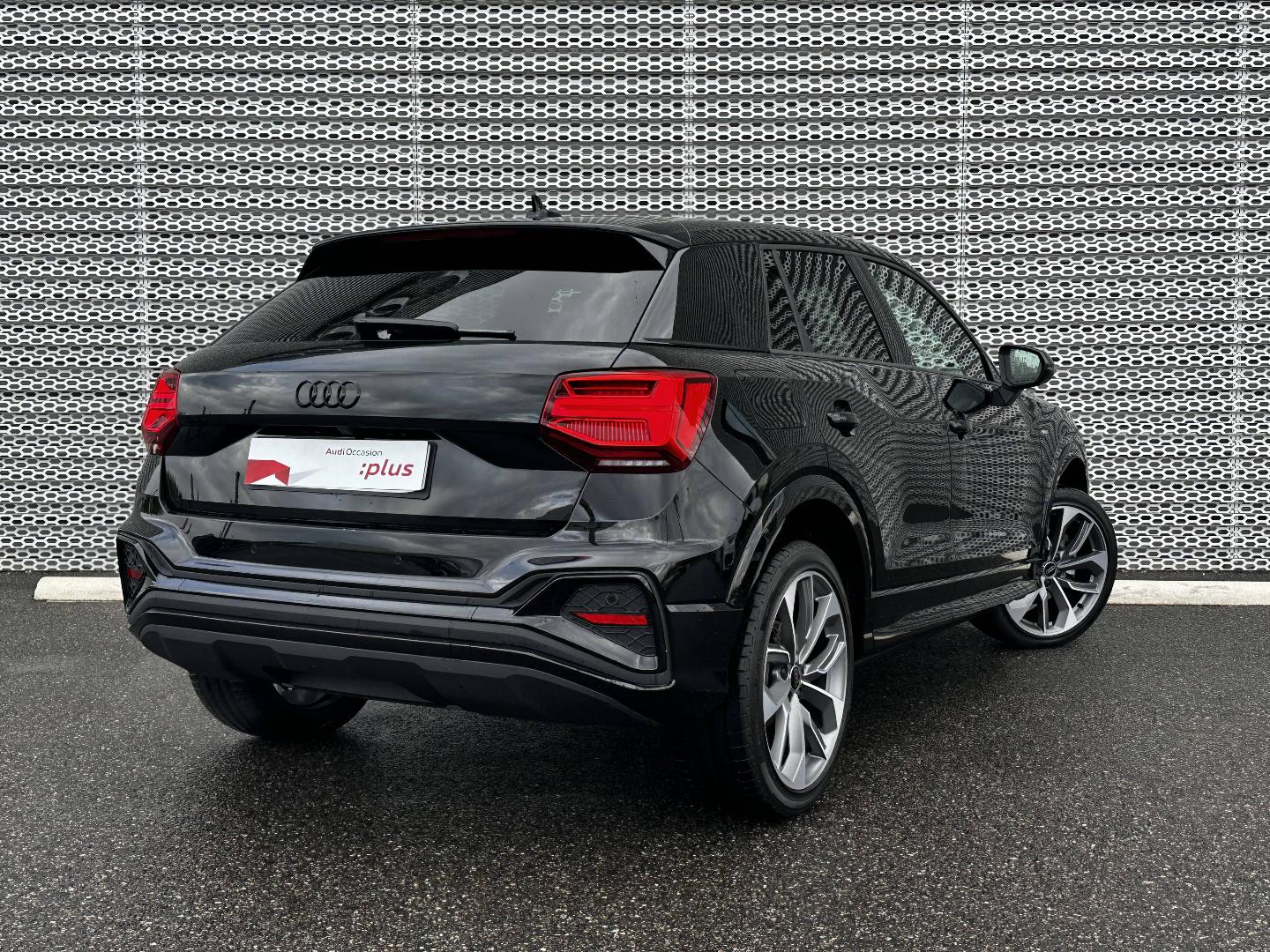 Image about Audi Q2 S line plus 35 TFSI 110 kW (150 ch) S tronic