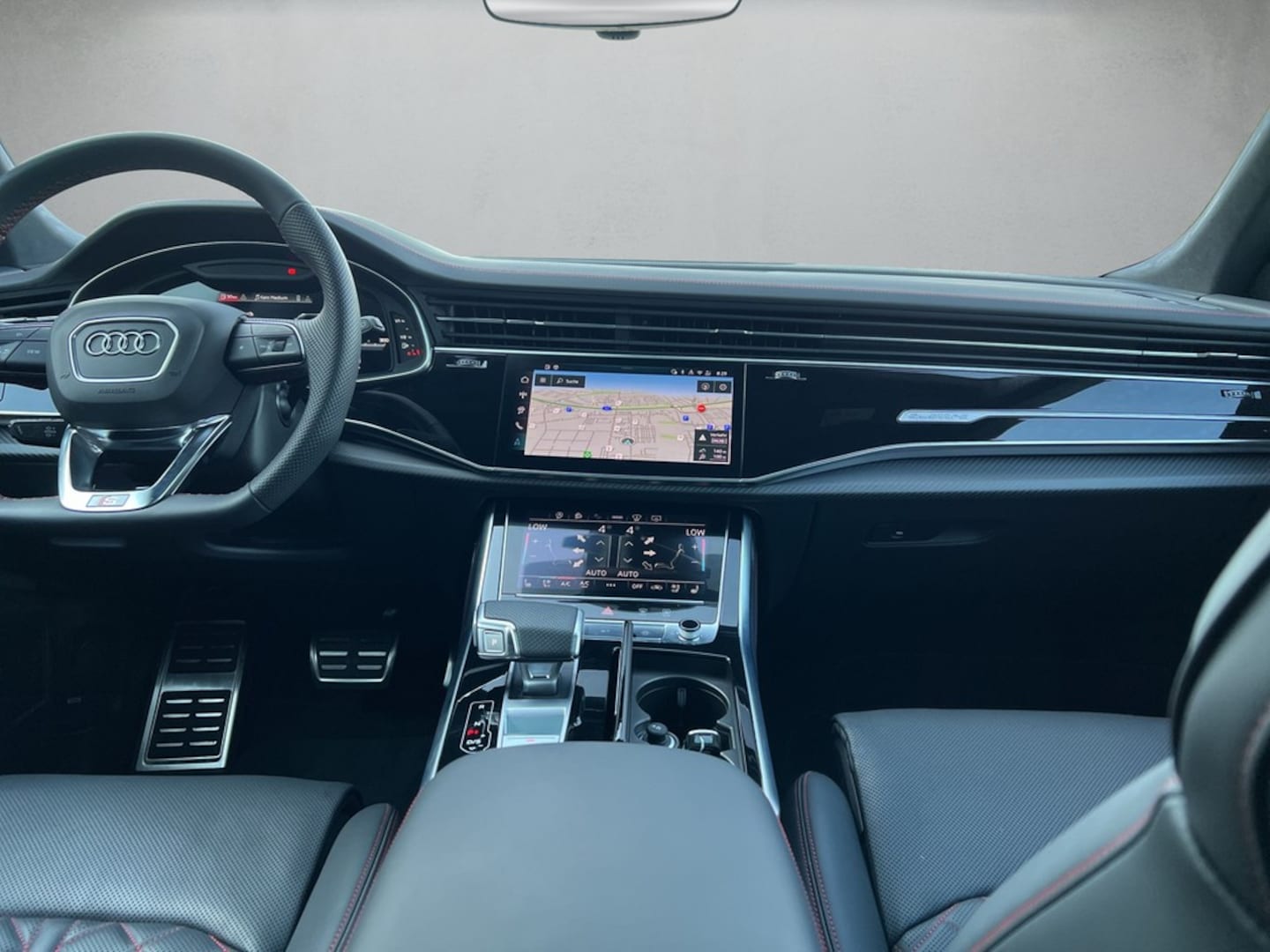 Bild über Audi SQ8 SUV TFSI quattro tiptronic - für weitere Informationen kontaktieren Sie den Audi Partner