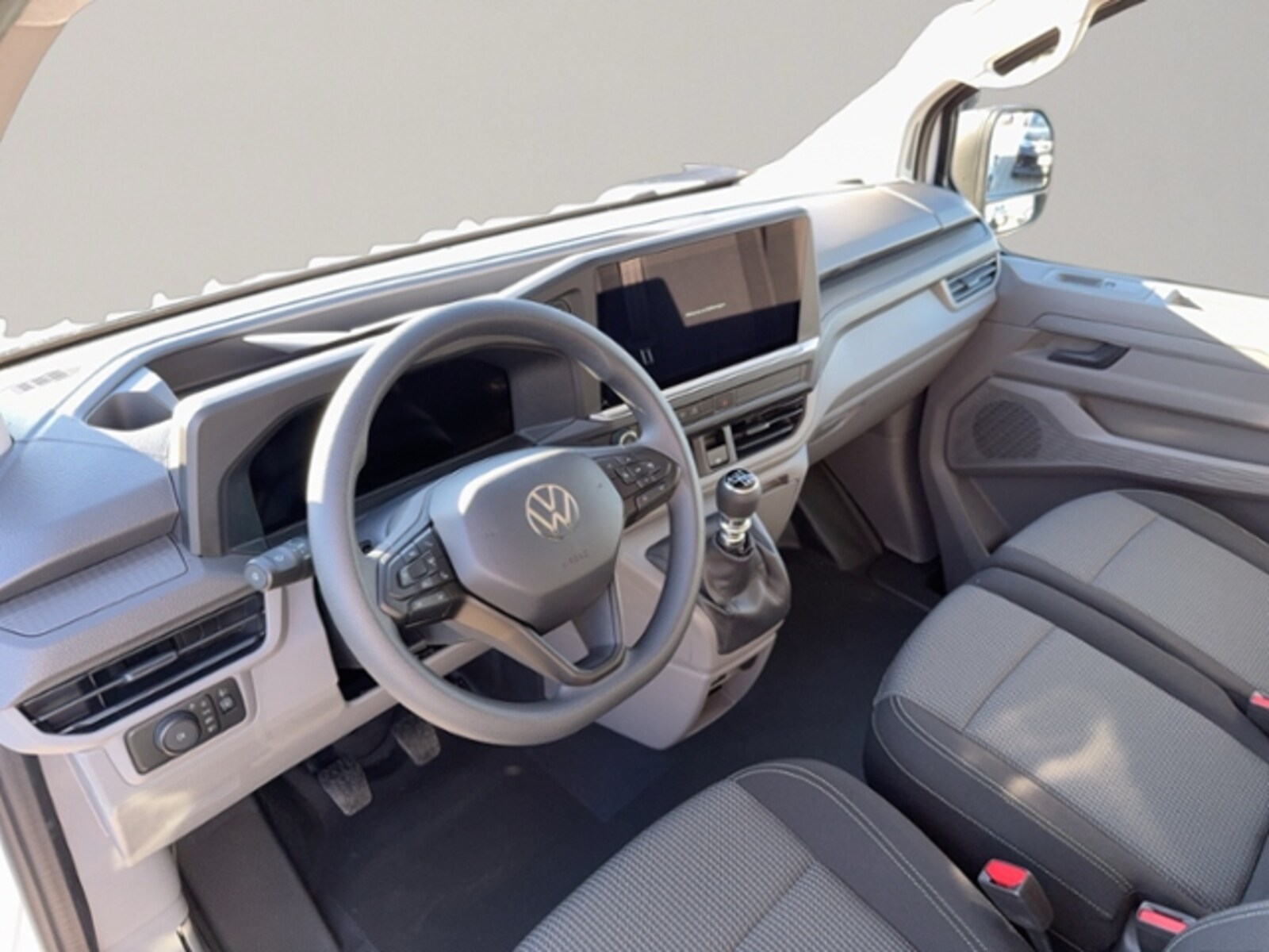 Volkswagen Transporter Kasten langer Radstand – Bild 8