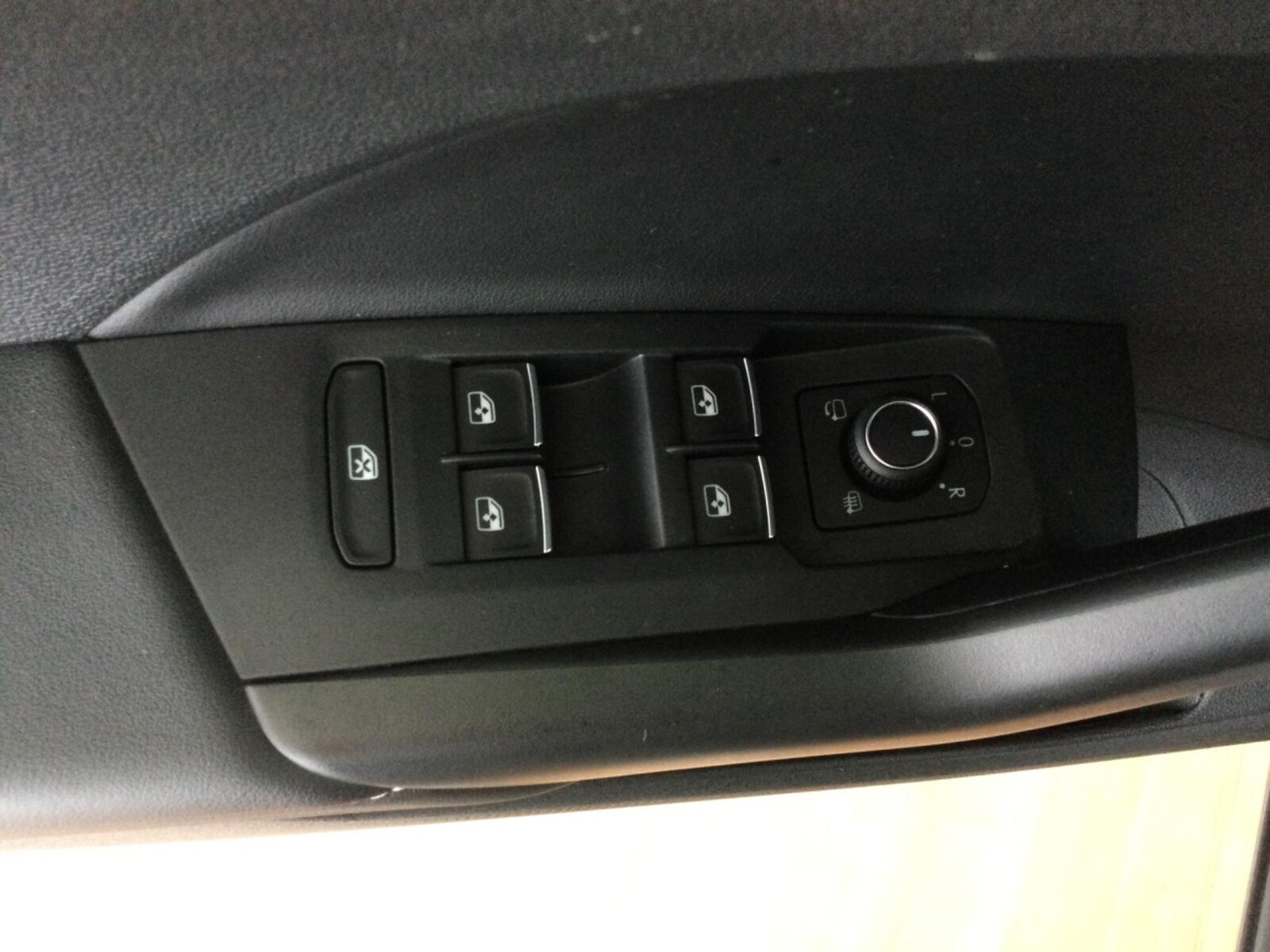 Volkswagen T-Cross – Bild 11