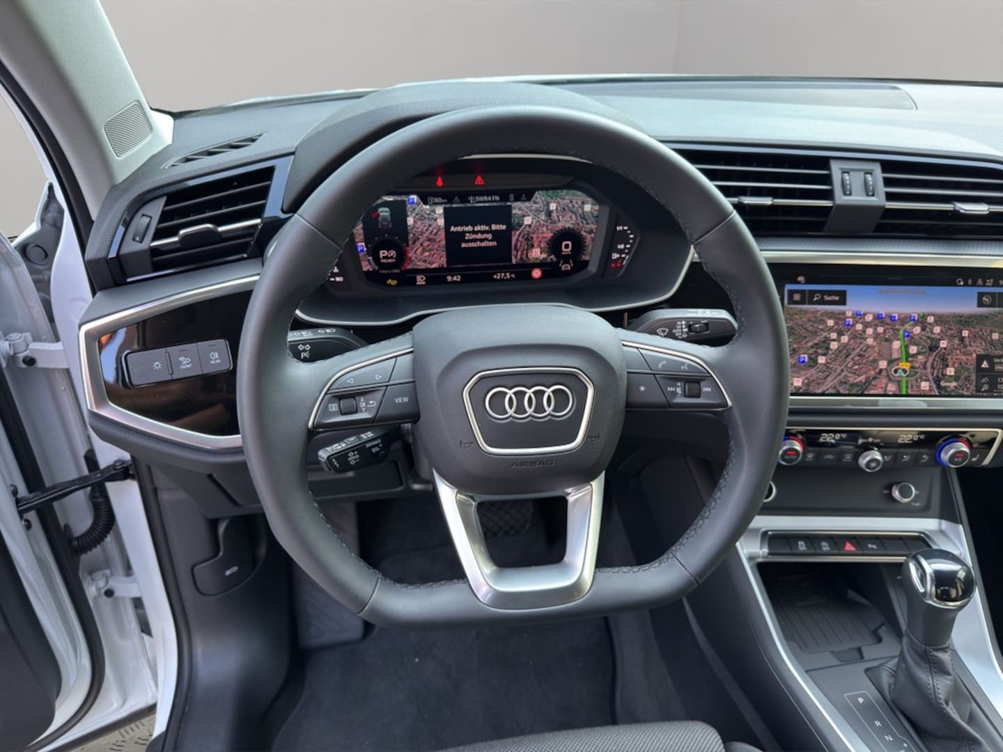 Bild über Audi Q3 TFSI quattro 140 kW S tronic - für weitere Informationen kontaktieren Sie den Audi Partner
