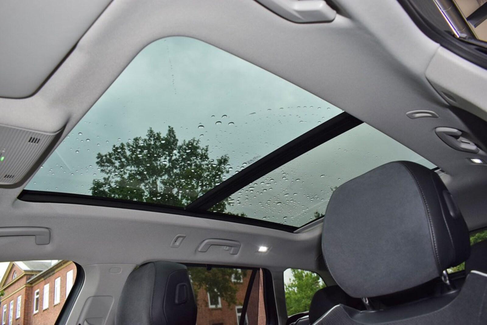 Volkswagen Passat – Bild 9