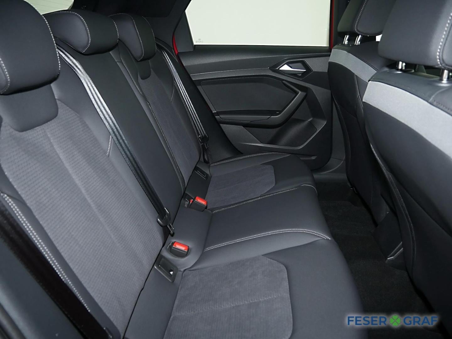 Bild über Audi A1 allstreet 35 TFSI S tronic - für weitere Informationen kontaktieren Sie den Audi Partner