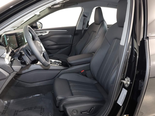 2026 Audi A6 Premium Plus - Photo 11