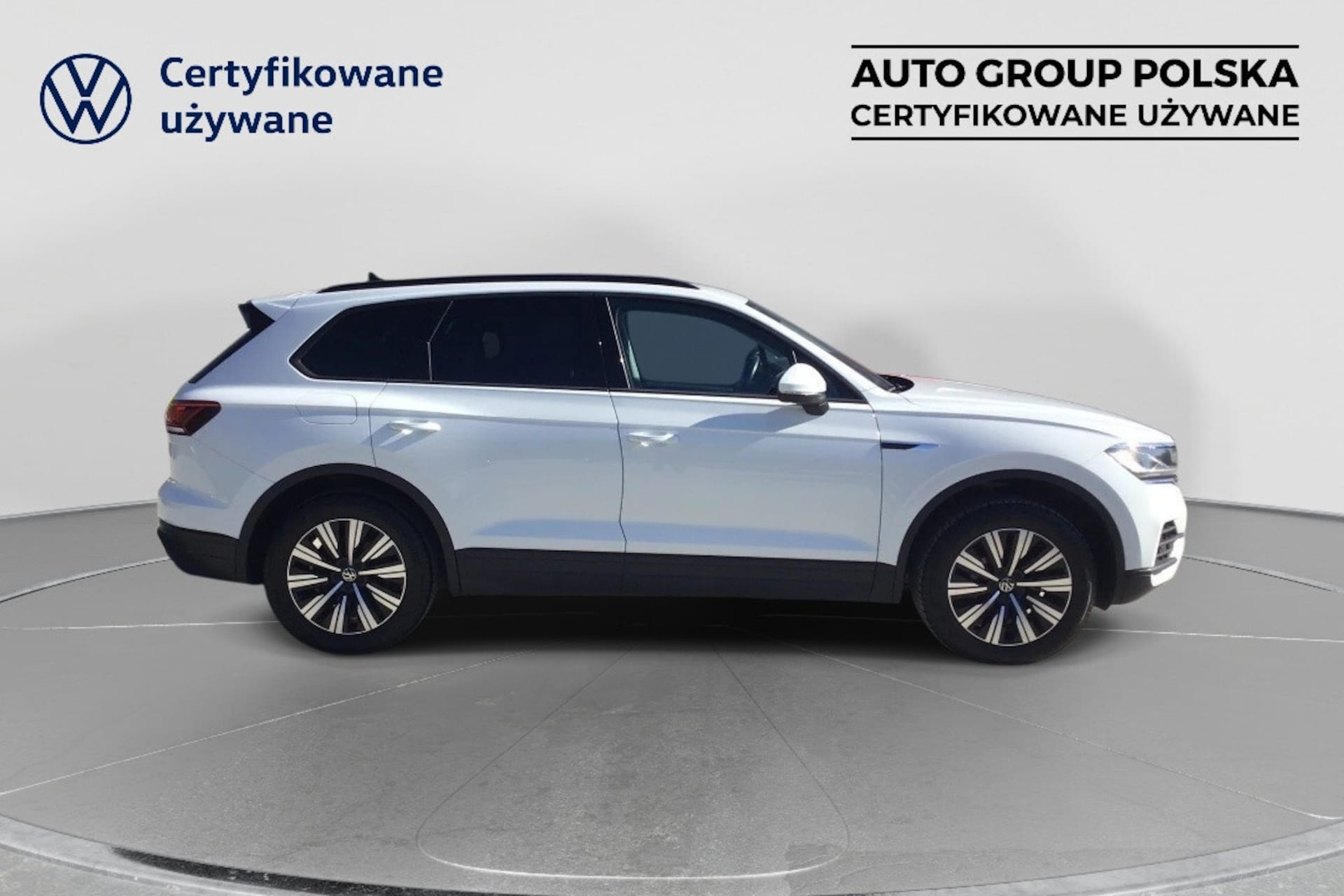 Volkswagen Touareg Model bazowy