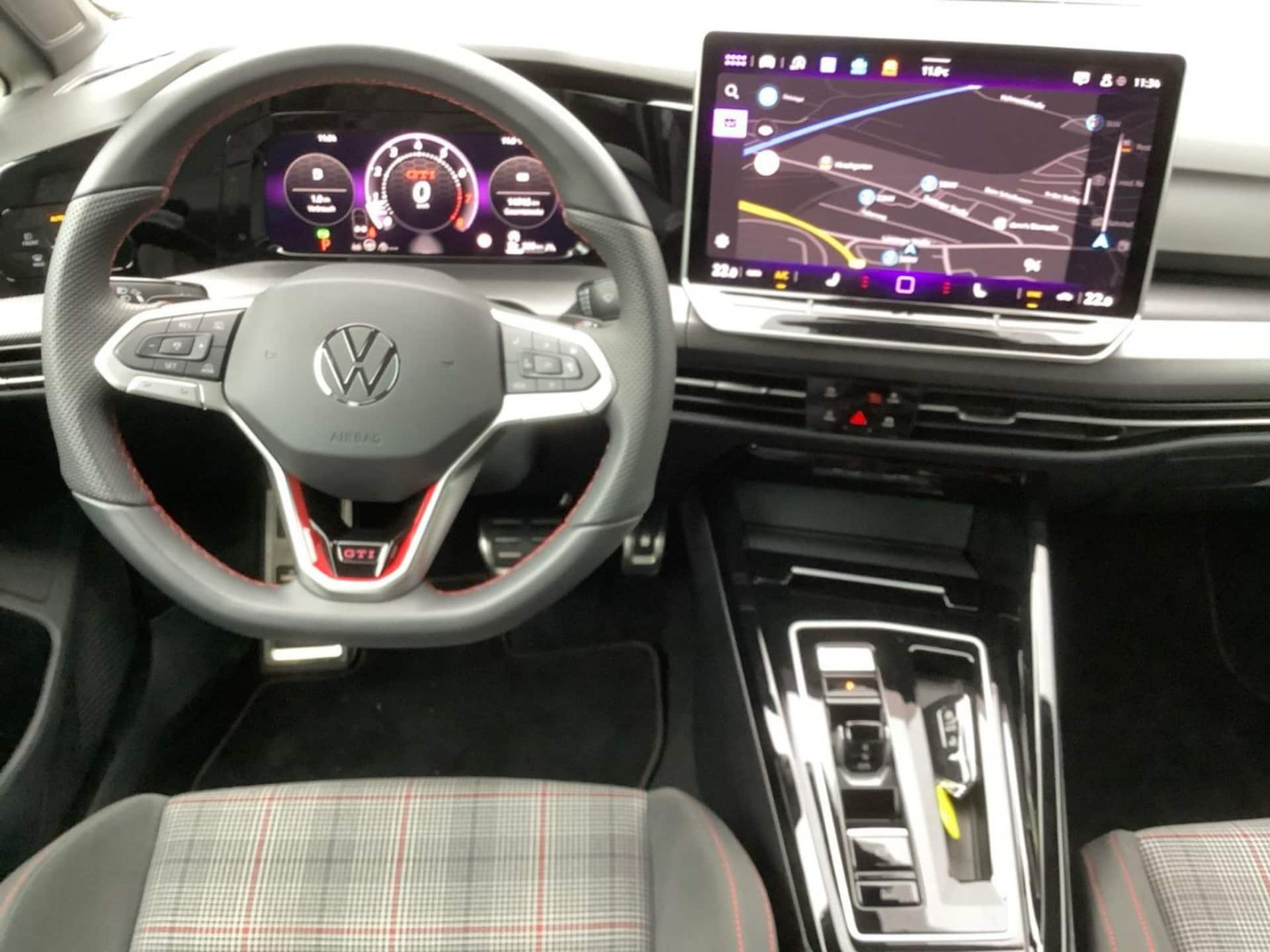 Volkswagen Golf GTI