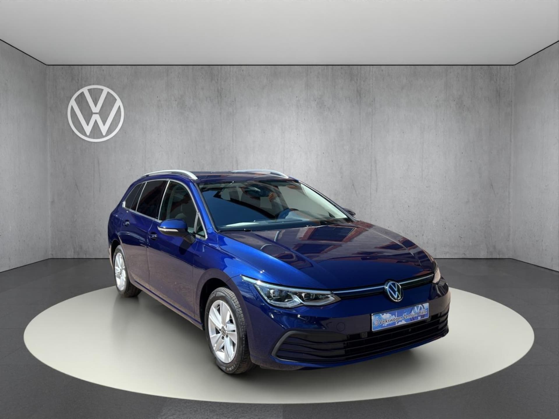 Volkswagen Golf Variant Life