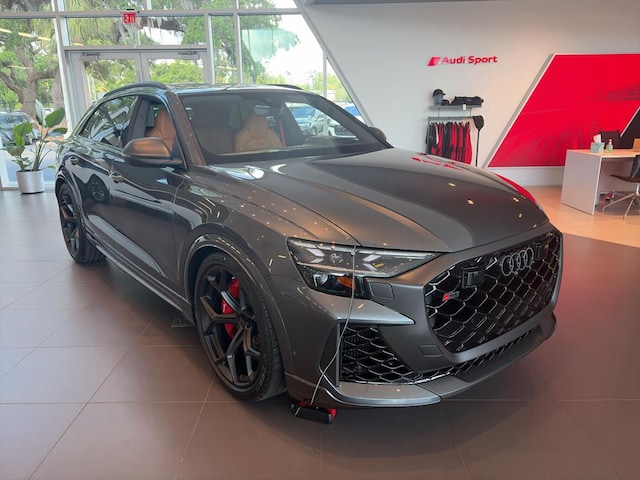 2026 Audi RS Q8 SUV performance