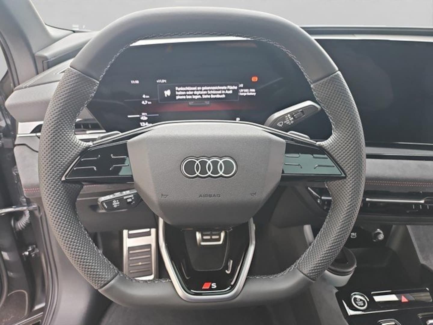 Bild über Audi Q6 Sportback e-tron e-tron quattro - für weitere Informationen kontaktieren Sie den Audi Partner